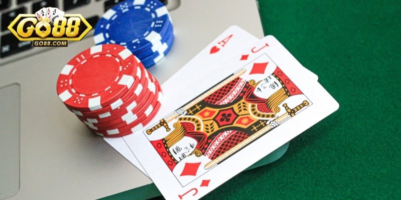 Tổng Quan Về Luật Chơi Và Cấu Trúc Bàn Cược Poker Tại GO88